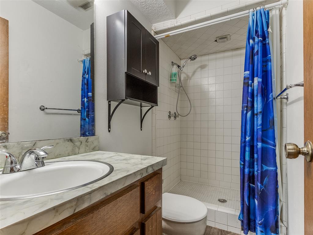 2432 Wyandotte Way Property Photo 21