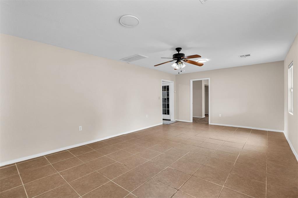 500 Butler Street Property Photo 12