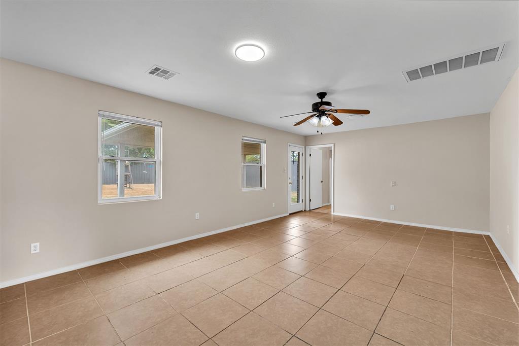 500 Butler Street Property Photo 14