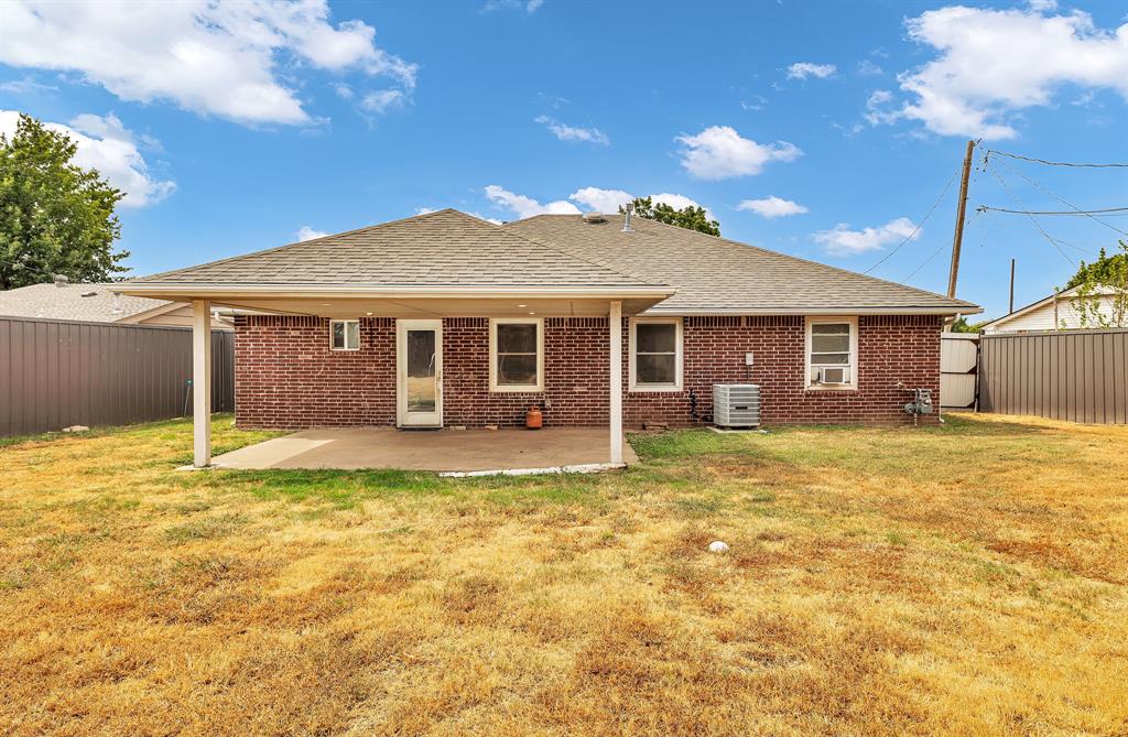500 Butler Street Property Photo 23