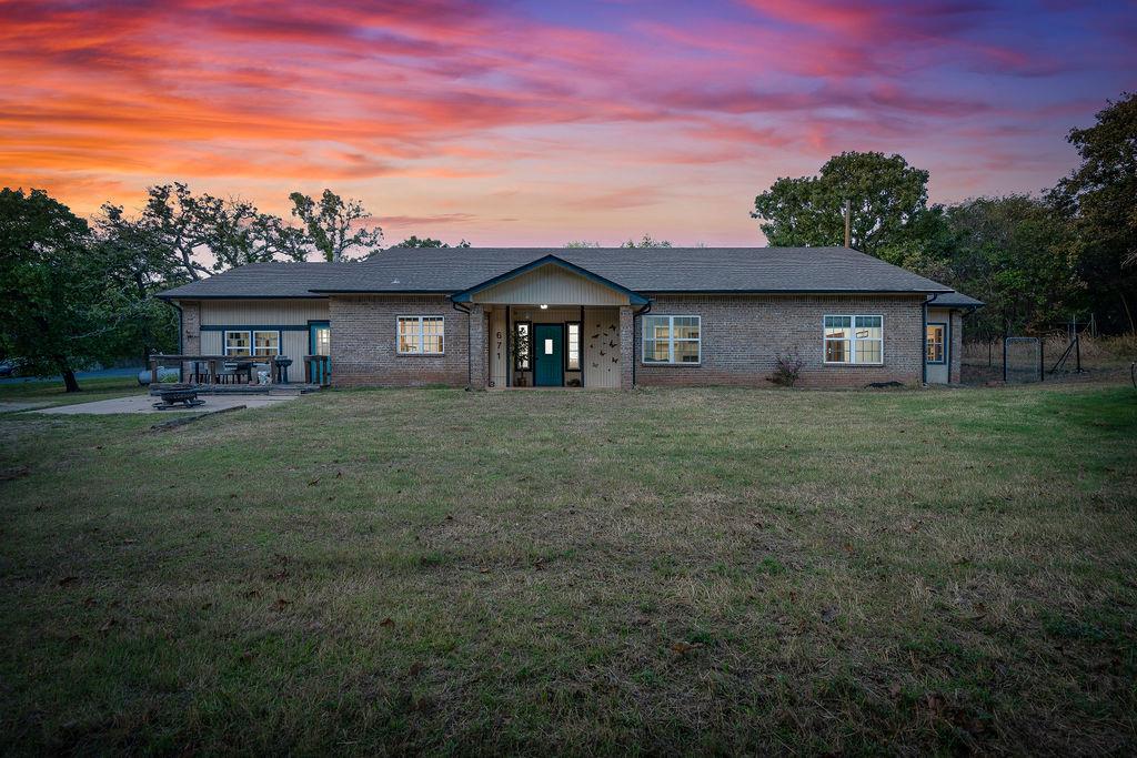 6713 Lago Ranchero Drive Property Photo 1