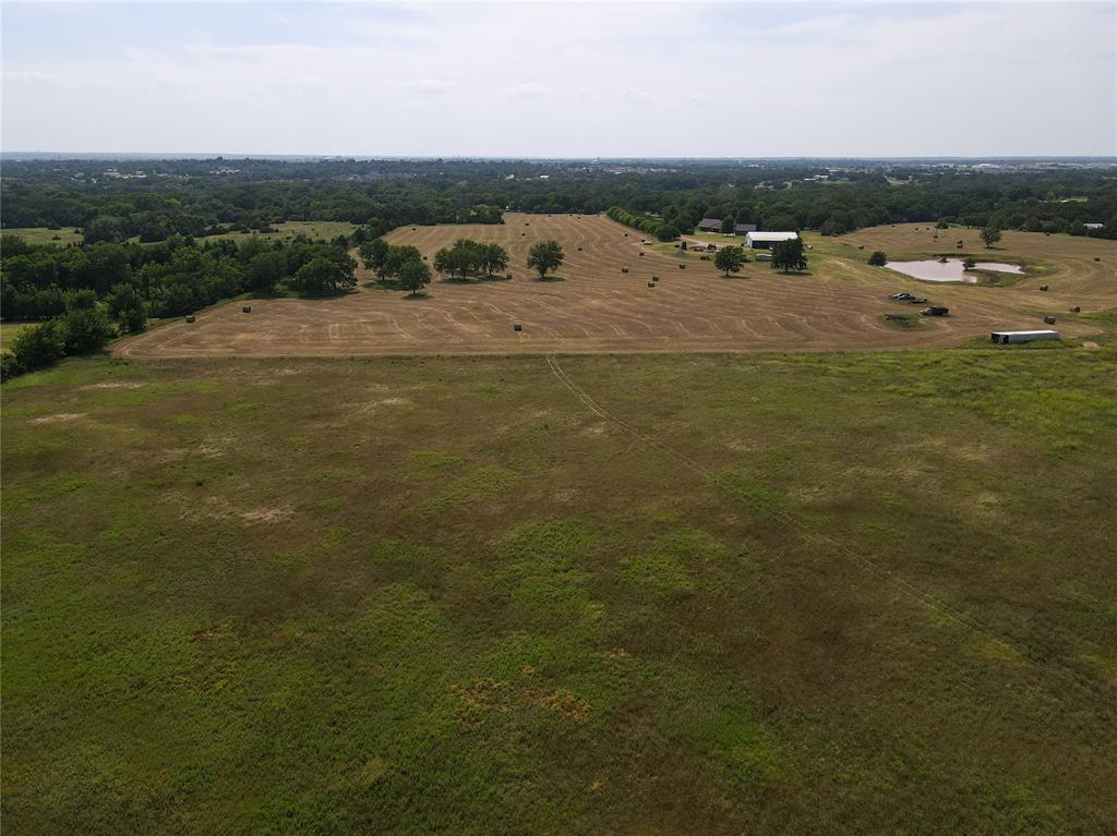 N Brush Creek Road Property Photo 11
