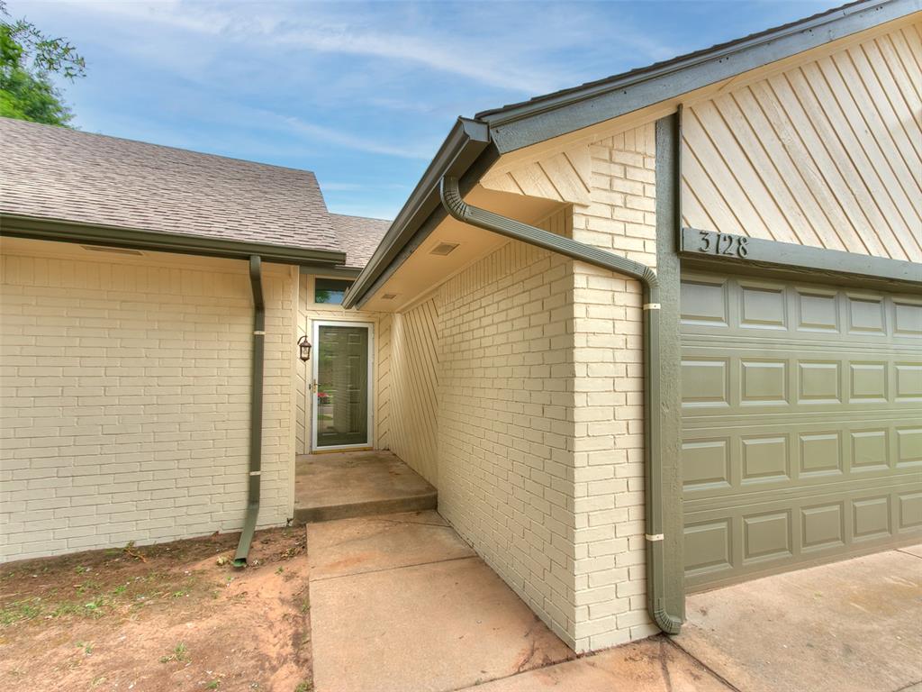 3128 Sw 100th Place Property Photo 3