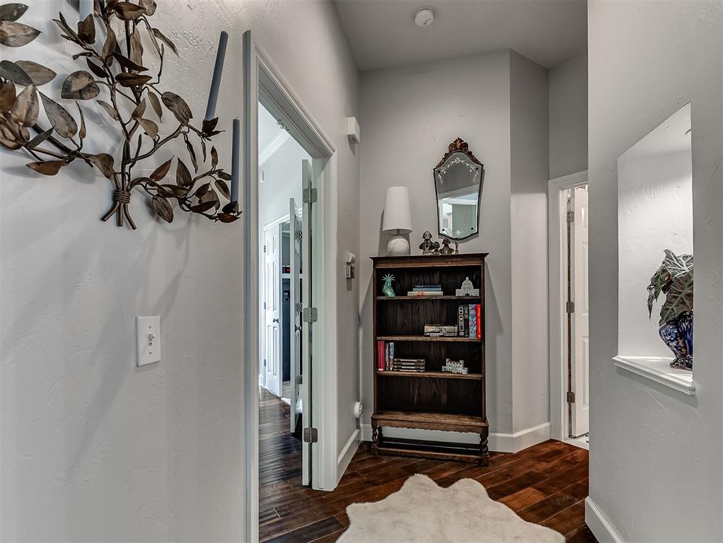 10049 Hidden Hollow Lane Property Photo 21