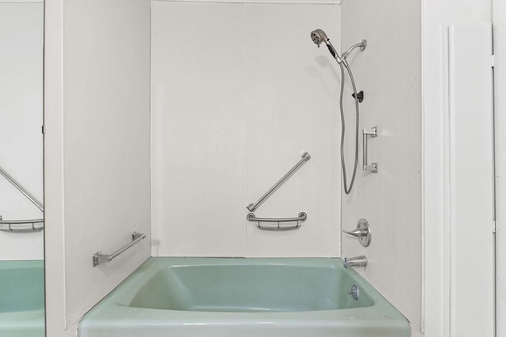 408 S Lindale Avenue Property Photo 26
