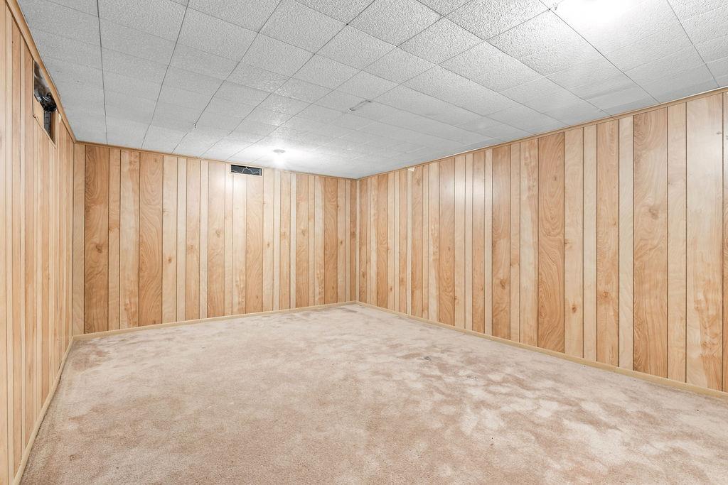 408 S Lindale Avenue Property Photo 29