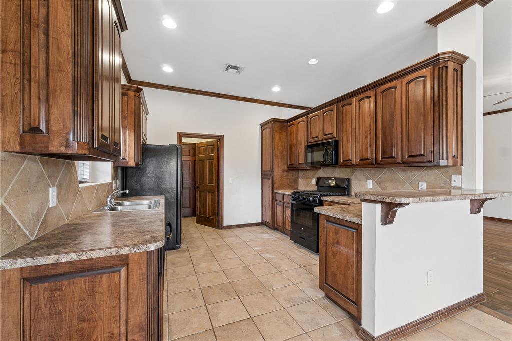 709 N White Tail Way Property Photo 10