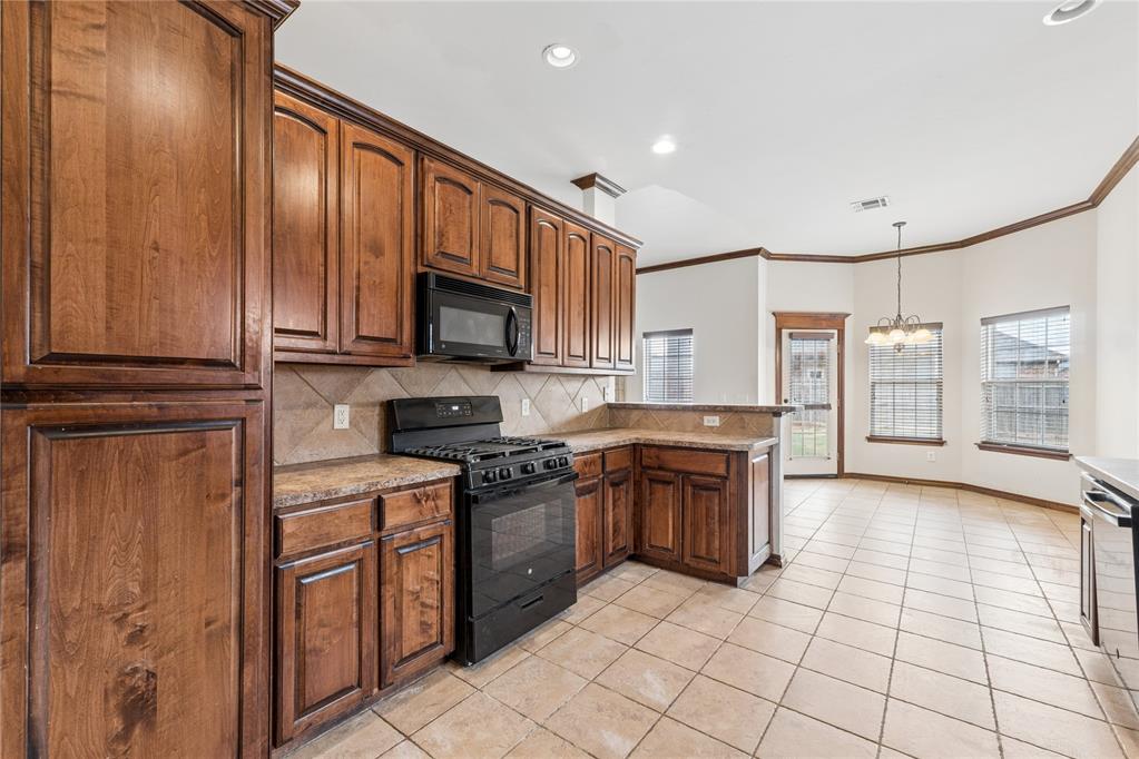 709 N White Tail Way Property Photo 11