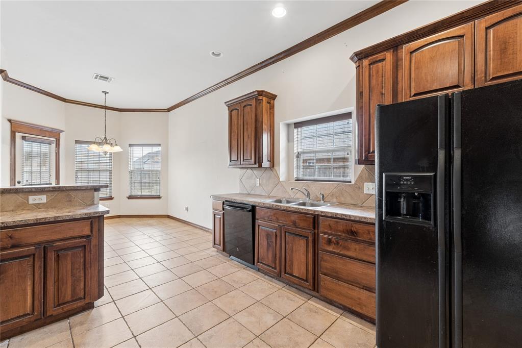 709 N White Tail Way Property Photo 12