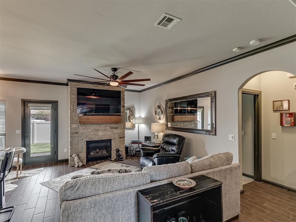 2901 Nw 188th Street Property Photo 5