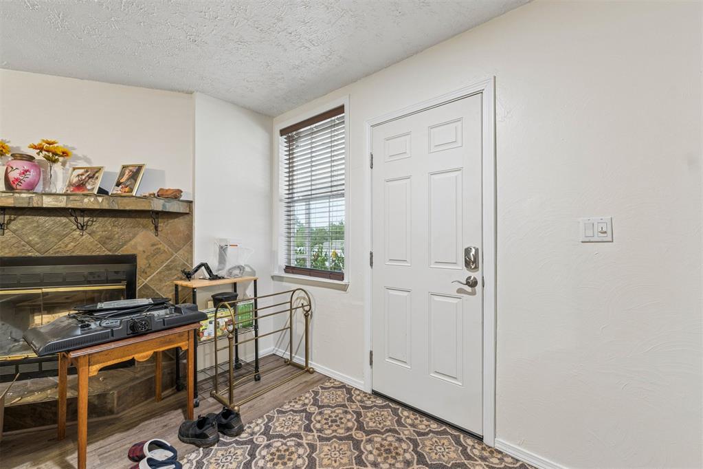 1602 W Oklahoma Avenue Property Photo 4