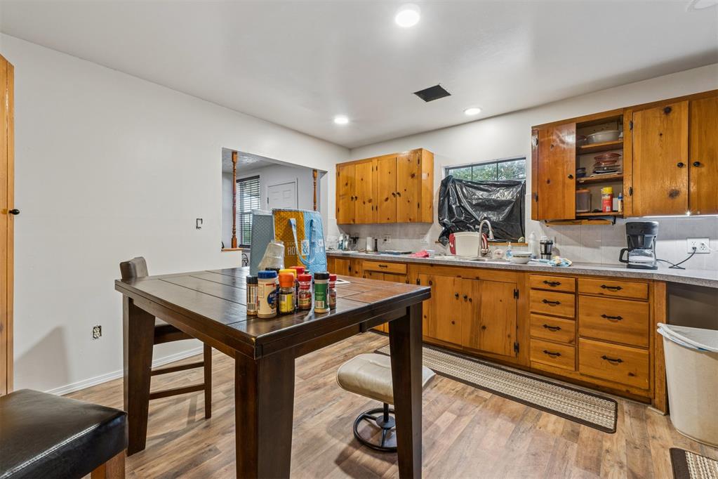1602 W Oklahoma Avenue Property Photo 11