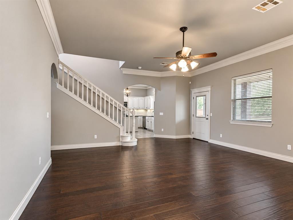 921 Siena Springs Drive Property Photo 11
