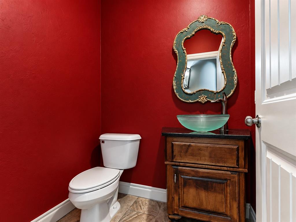 921 Siena Springs Drive Property Photo 19
