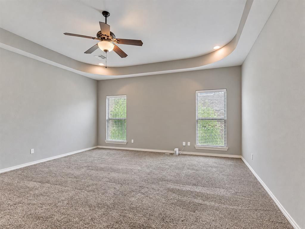 921 Siena Springs Drive Property Photo 21