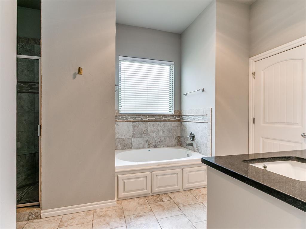 921 Siena Springs Drive Property Photo 25