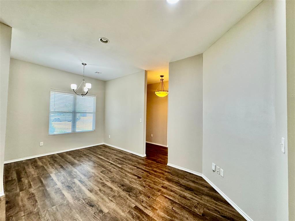 10708 Sw 23rd Terrace Property Photo 5