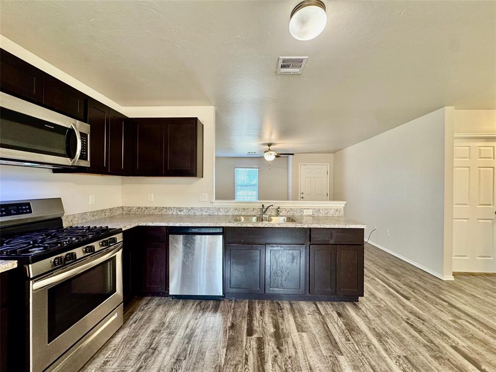 10612 Sw 22nd Street Property Photo 10