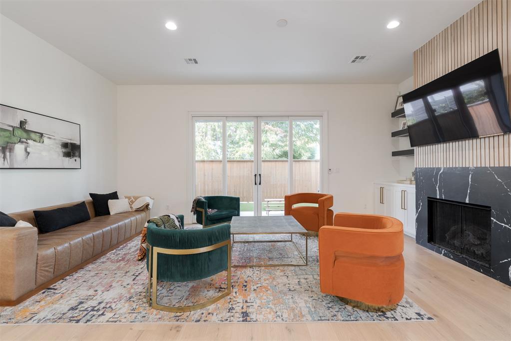 1127 Nw 56th Street B Property Photo 6