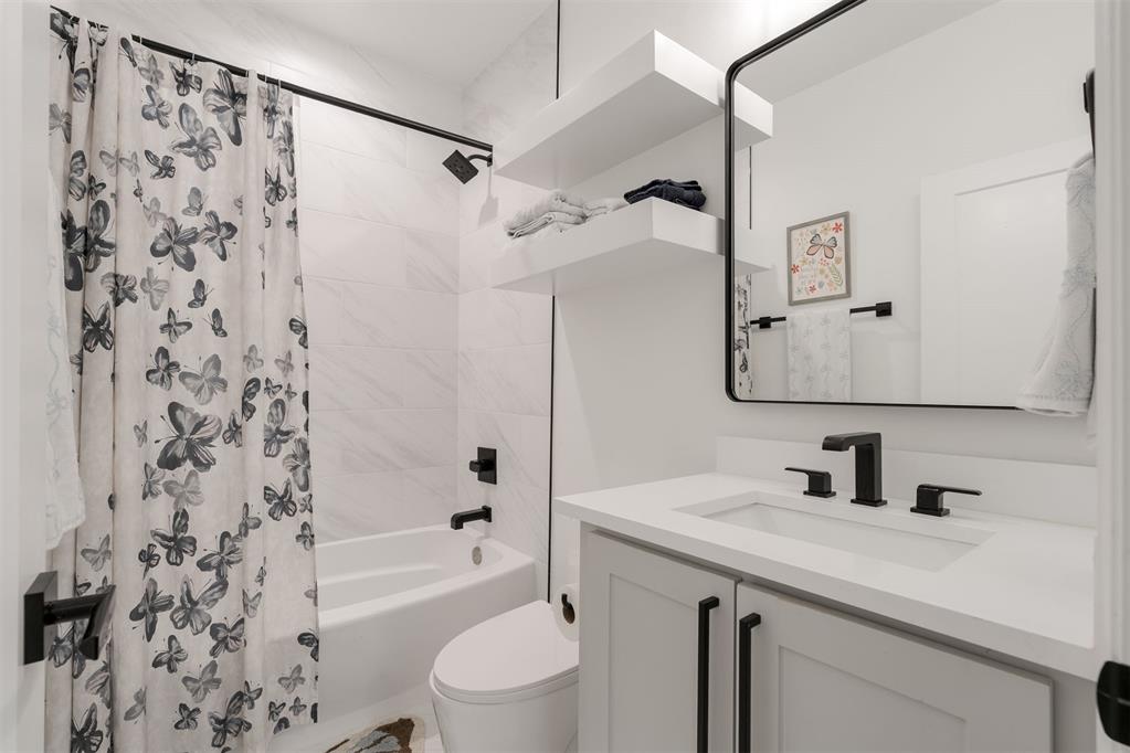 1127 Nw 56th Street B Property Photo 40