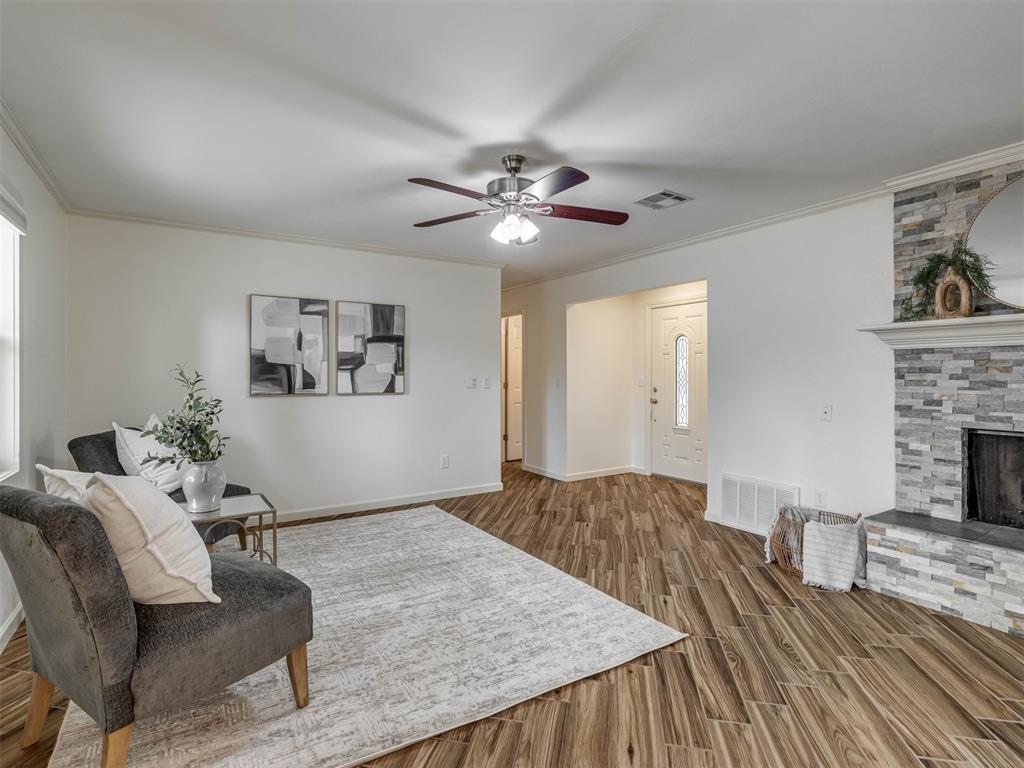 12317 Newgate Drive Property Photo 3