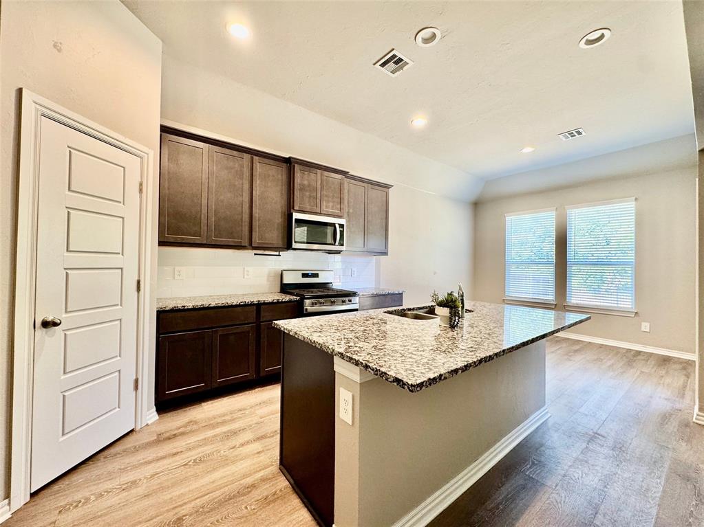 10901 Sw 19th Street Property Photo 4