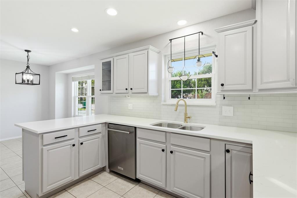 11817 W Edgemont Circle Property Photo 4