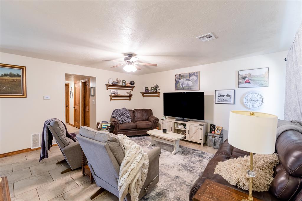 122 Blue Ridge Drive Property Photo 3