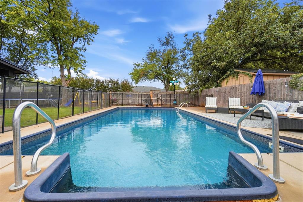 1310 Dalton Avenue Property Photo 44