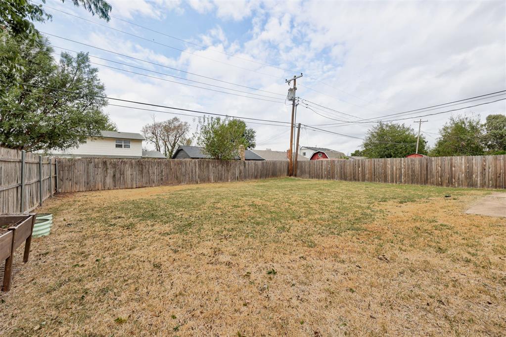 919 N Norman Avenue Property Photo 31