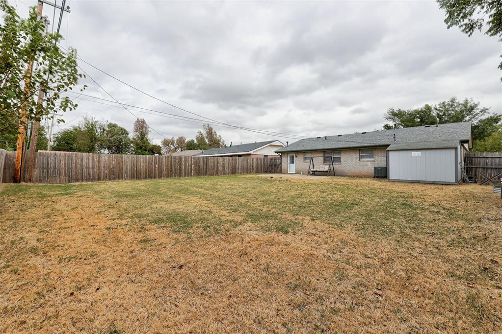 919 N Norman Avenue Property Photo 33