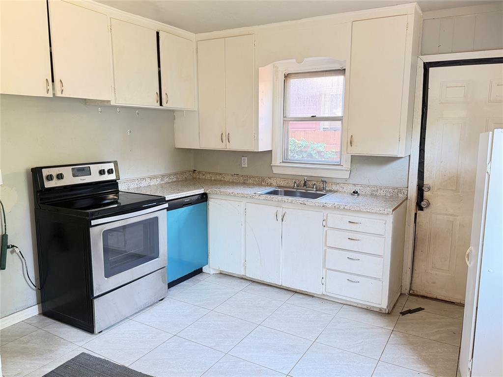 1405 Nw 94th Street Property Photo 3