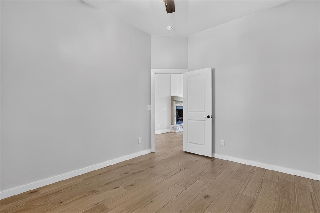 10404 Sw 49th Street Property Photo 33
