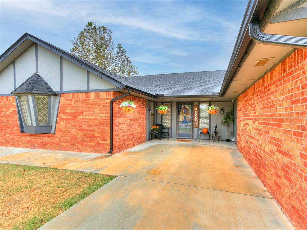 404 Ember Glow Property Photo 3