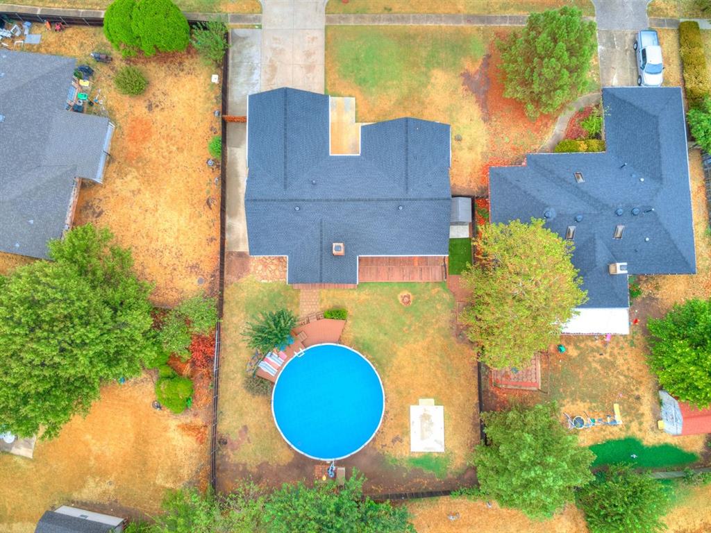 404 Ember Glow Property Photo 5