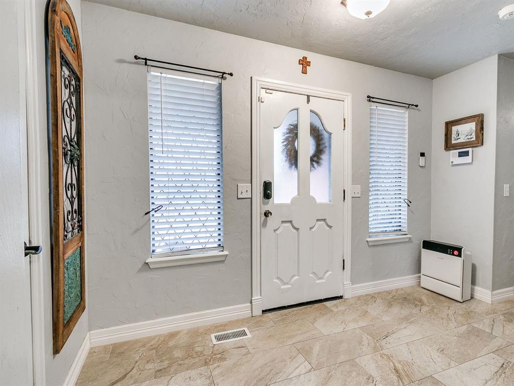 404 Ember Glow Property Photo 6