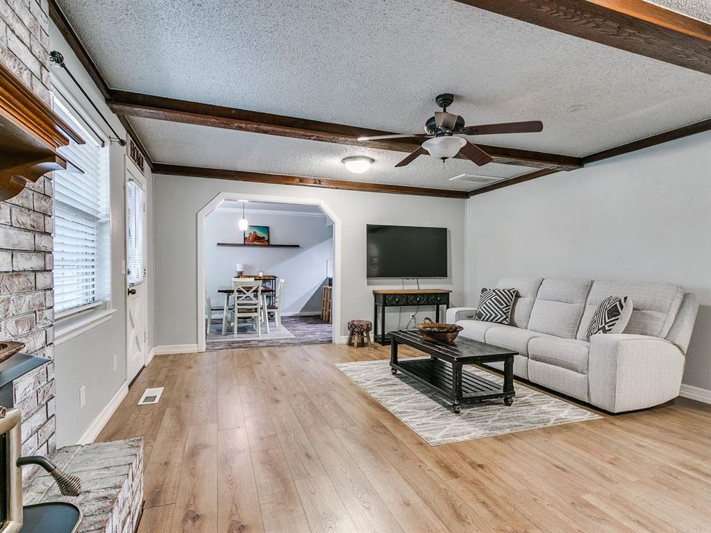 404 Ember Glow Property Photo 13
