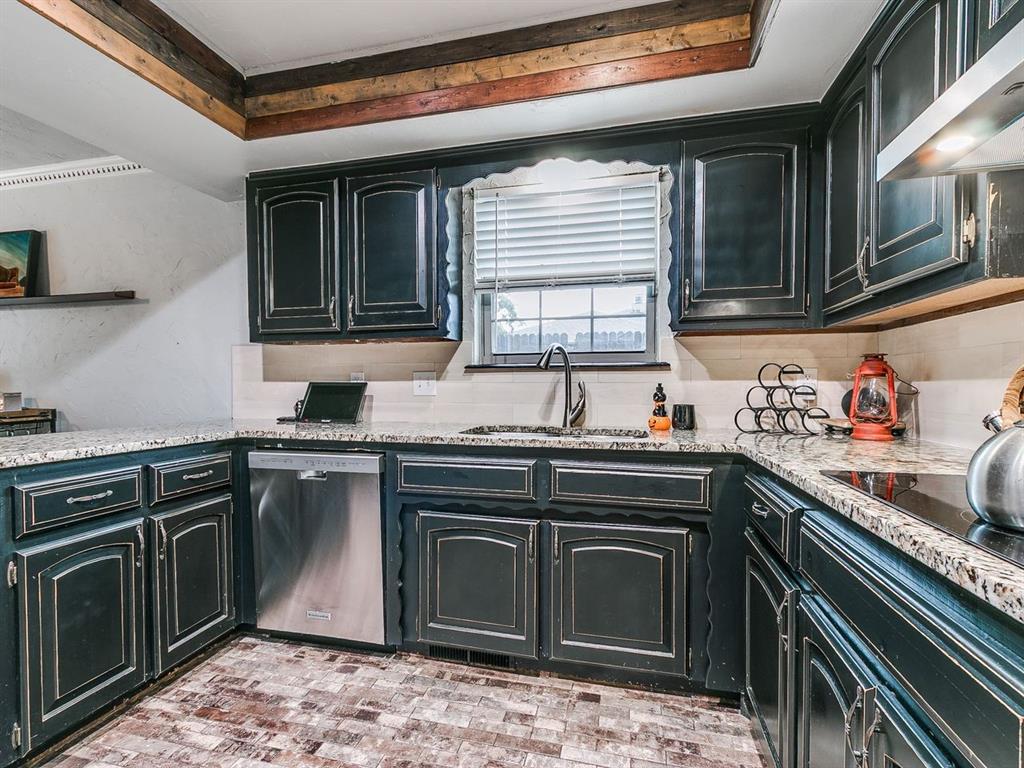 404 Ember Glow Property Photo 15