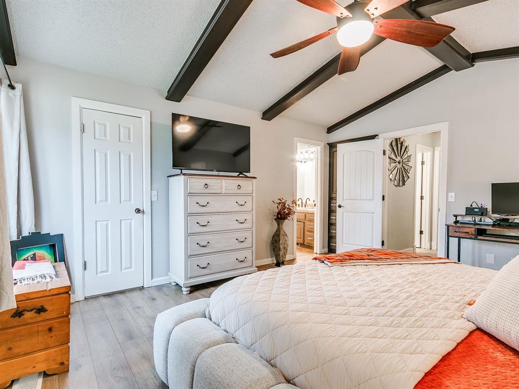 404 Ember Glow Property Photo 28
