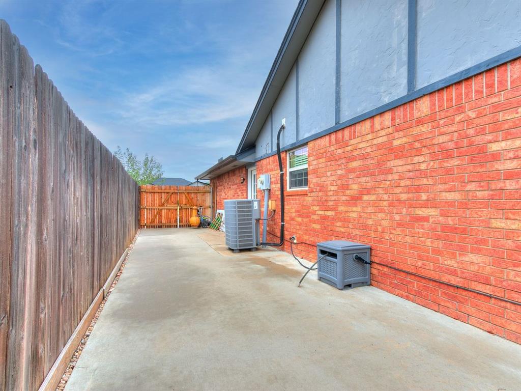 404 Ember Glow Property Photo 41