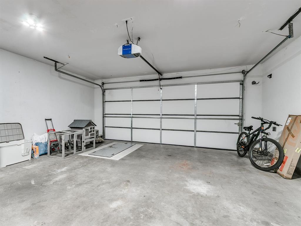 404 Ember Glow Property Photo 44