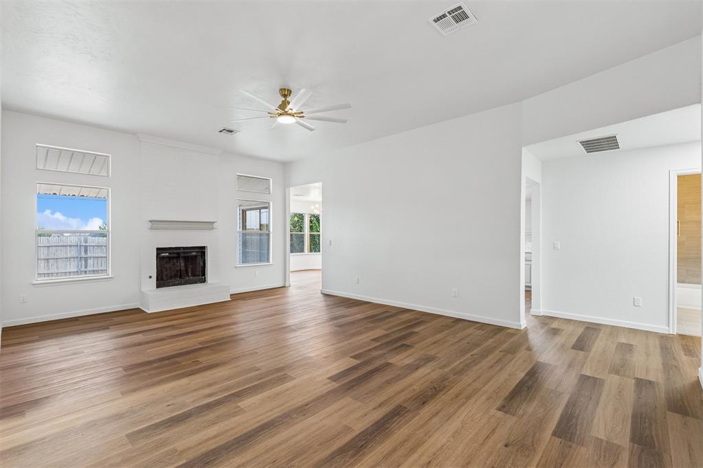 8509 Curtis Terrace Property Photo 6