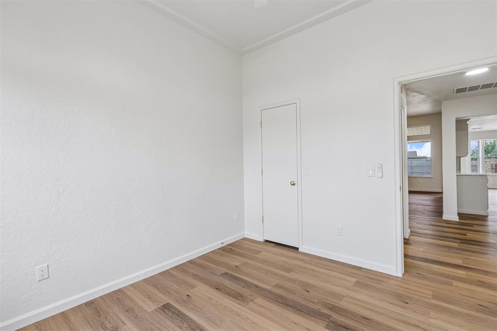 8509 Curtis Terrace Property Photo 28
