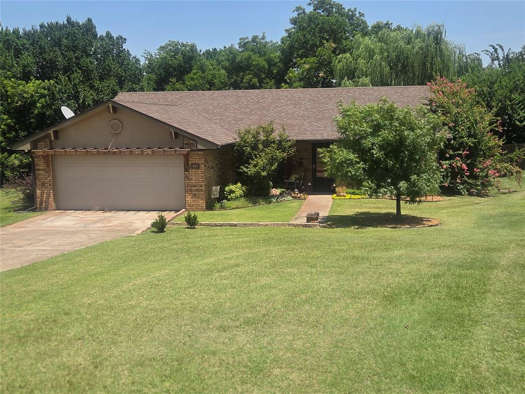 810 S Jessica Way Property Photo 1