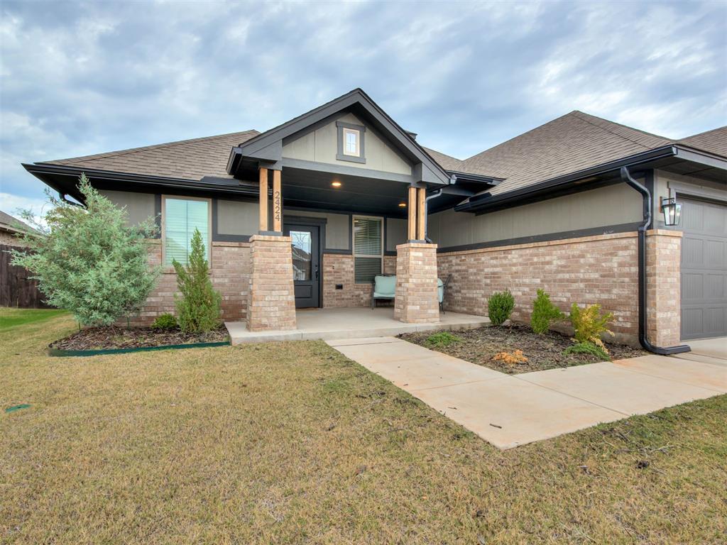 2424 Creekview Trail Property Photo 1