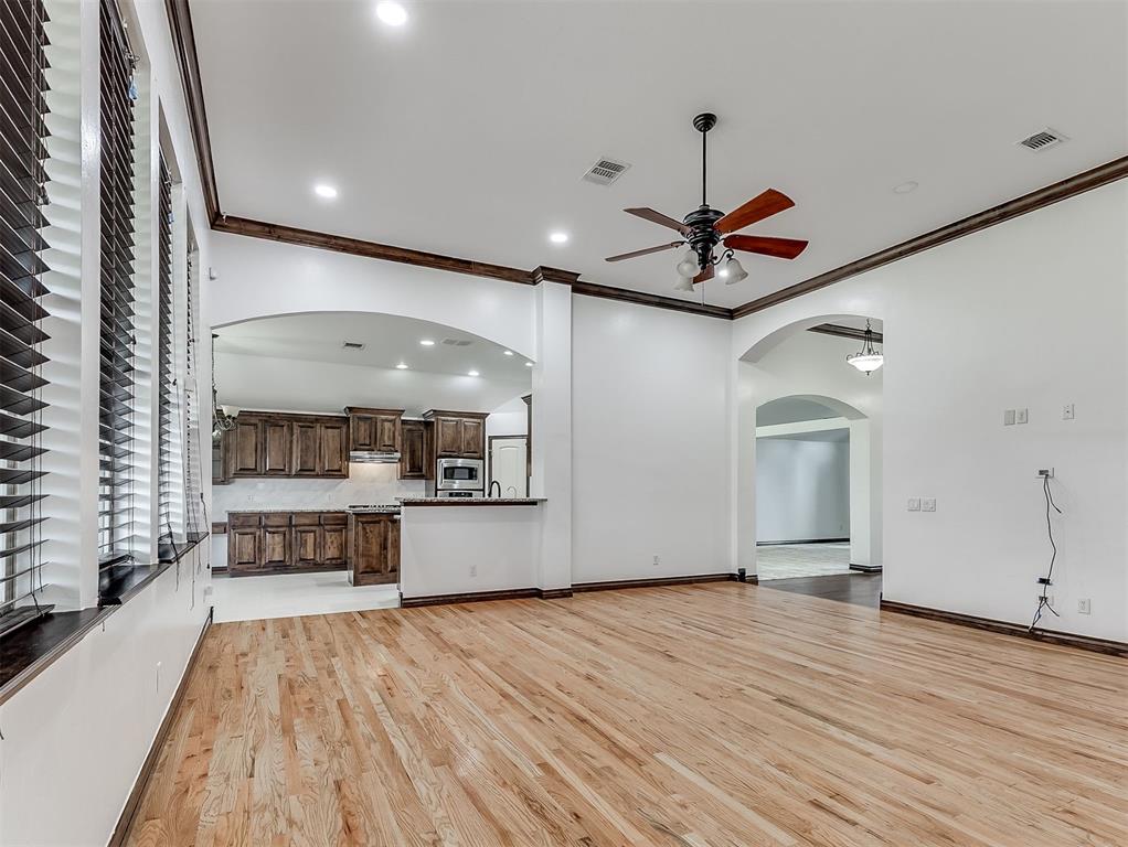 18501 El Greco Drive Property Photo 10