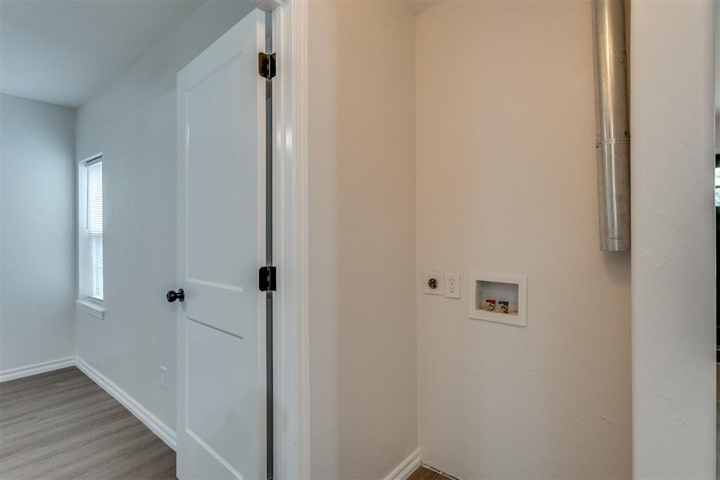 3208 S Goff Avenue Property Photo 27