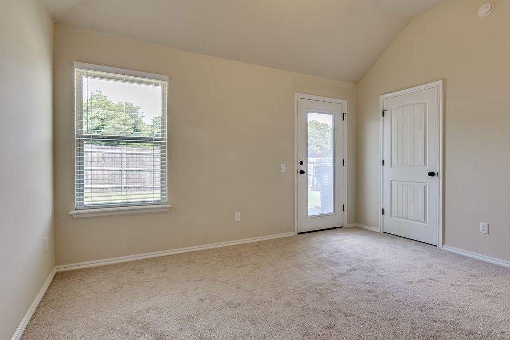 804 Stag Trail Property Photo 3