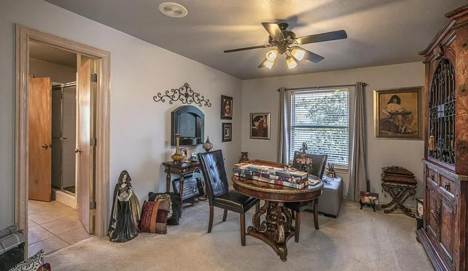 716 Fox Bend Trail Property Photo 23