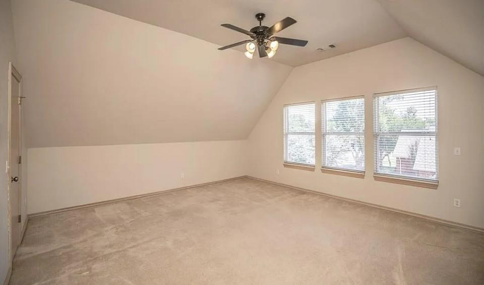 716 Fox Bend Trail Property Photo 26